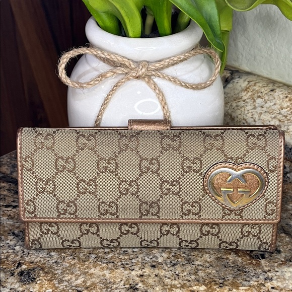 Gucci EUC  Monogram Lovely Heart Continental Canvas Wallet - Picture 2 of 12